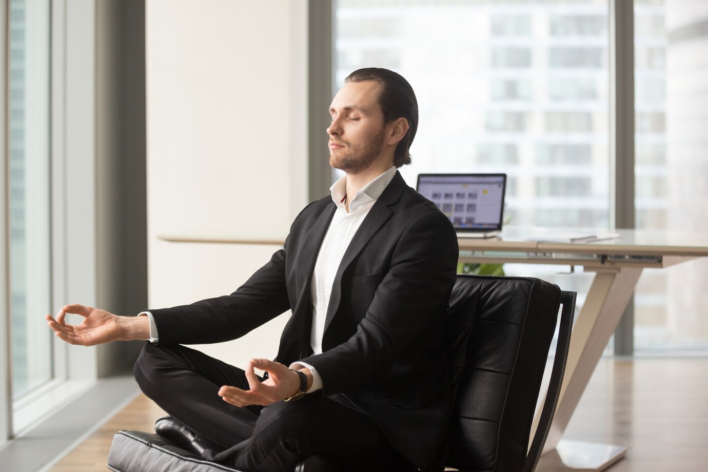 Mindfulness como Herramienta para el Bienestar y la Reducción del Estrés - Formación y Desarrollo
